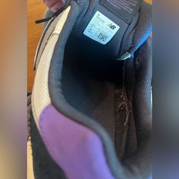 New Balance Gray and purple Sneakers; Size M 6.5 NWOT! OR Women Size 8.0 - Picture 9 of 10